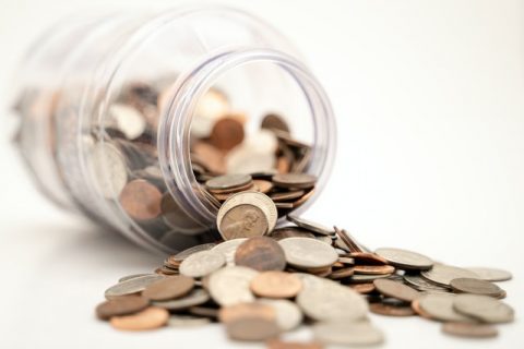 企業(yè)支付多筆勞務(wù)費給個人，是否需要代扣代繳個人所得稅？并去稅務(wù)機(jī)關(guān)代開發(fā)票？